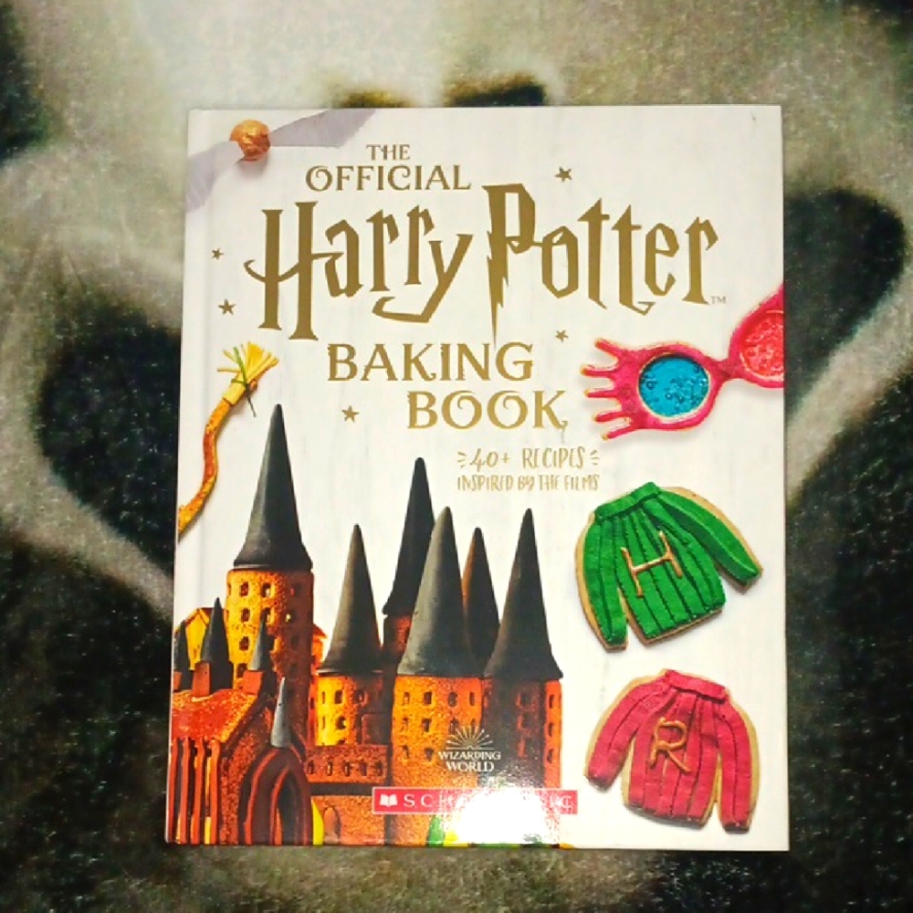 Scholastic Harry Potter Baking Book-Official